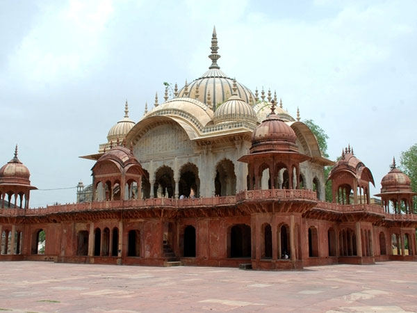 Moosi Maharani ki Chhatri