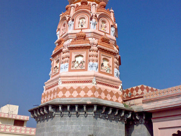 Morgaon Temple