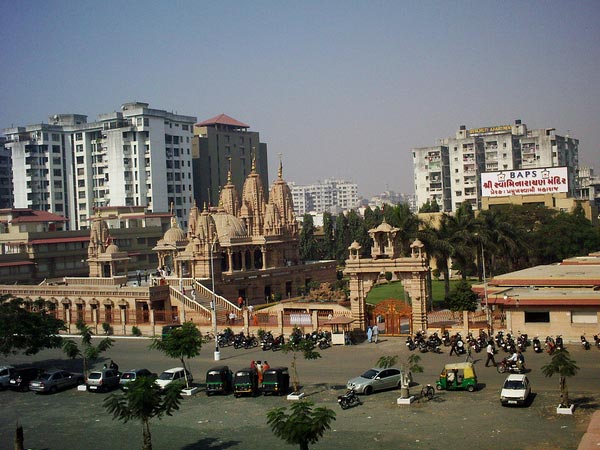 How to Reach Surat