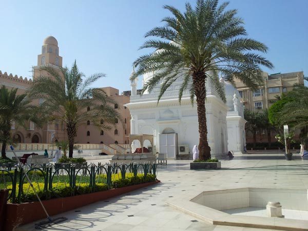 Masjid Al Moazzam