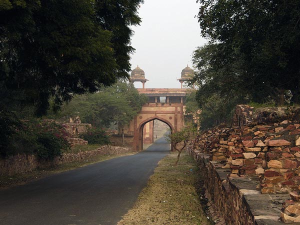 How to Reach Fatehpur Sikri