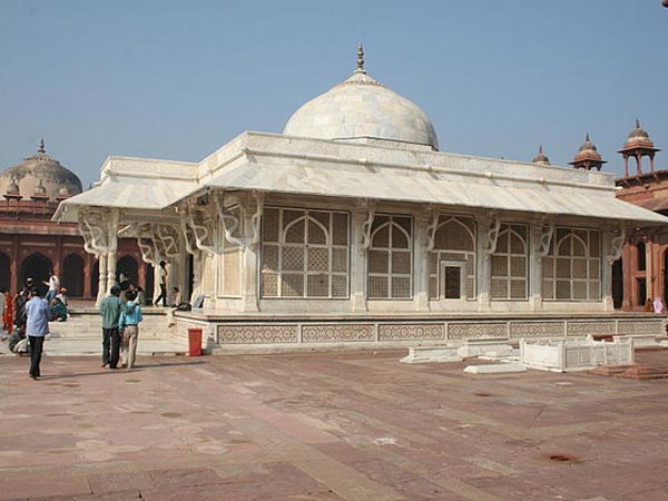 Tomb of Salim Chishti