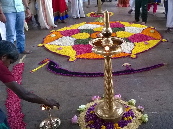 Pookalam