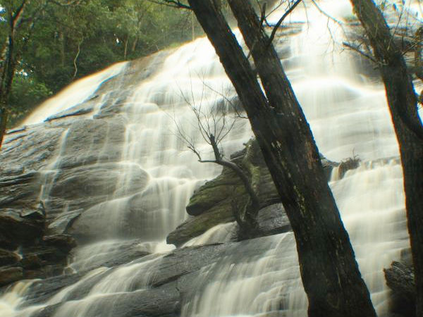 Kiliyur Falls