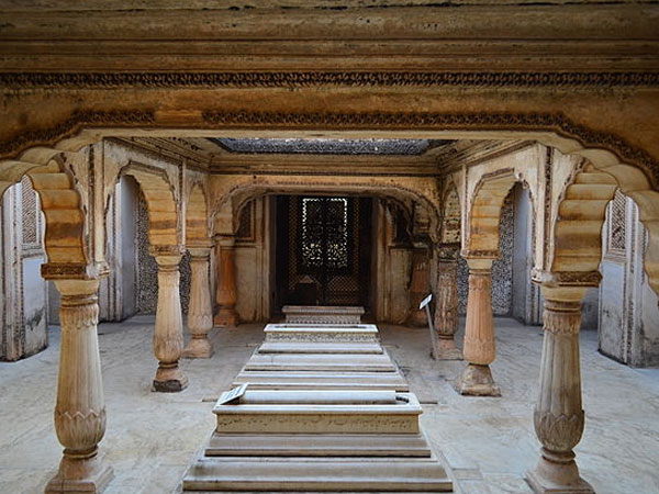 Paigah Tombs