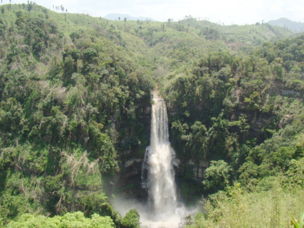 Vantawng Falls