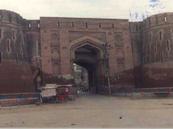 Barsi Gate