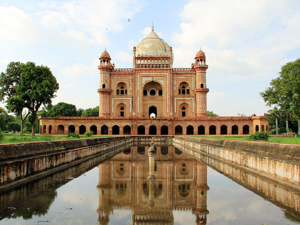 Safdarjung Tomb