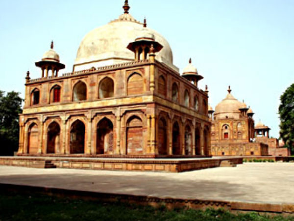 Khusro Bagh