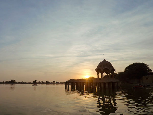 Gadsisar Lake