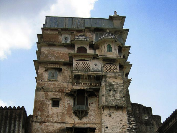 Juna Mahal Juna Mahal