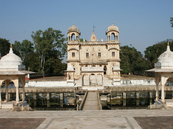 Chhatris Chhatris