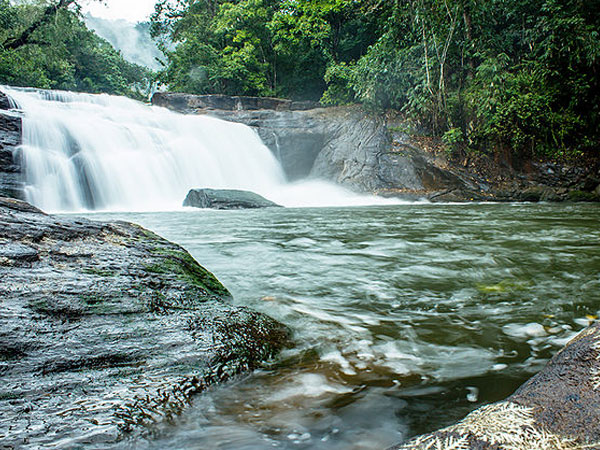 Thommankuthu Falls