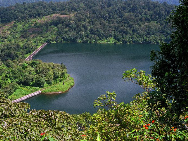 Sholayar Dam, Valparai