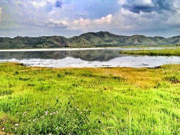 Waithou Lake