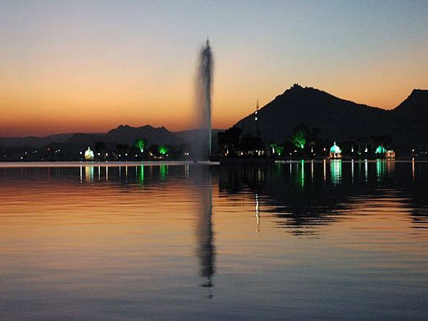 Fateh Sagar Lake