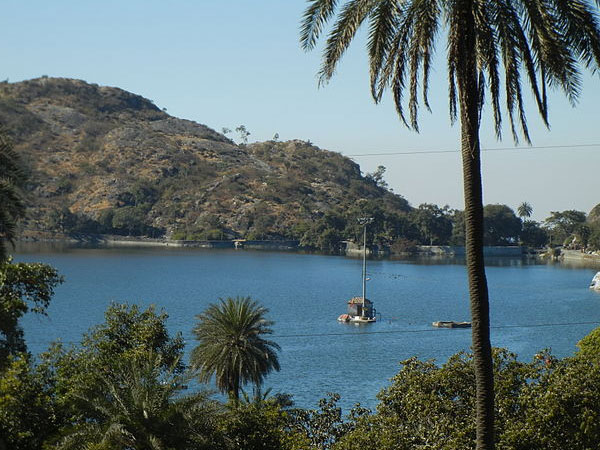 Nakki Lake