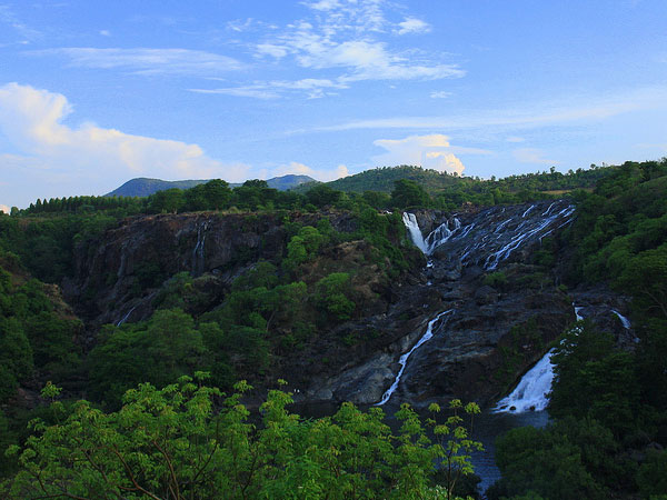Shivanasamudra Waterfalls