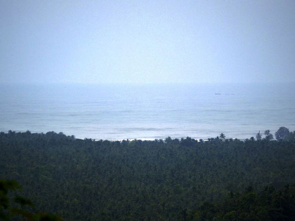 VADAKARA SAND BANKS BEACH
