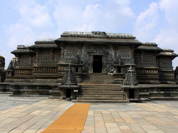 Visit Belur and Halebeedu