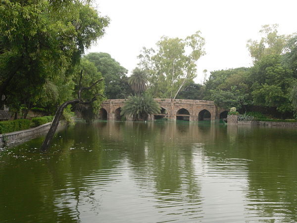 Athpula (8 arched), Bridge