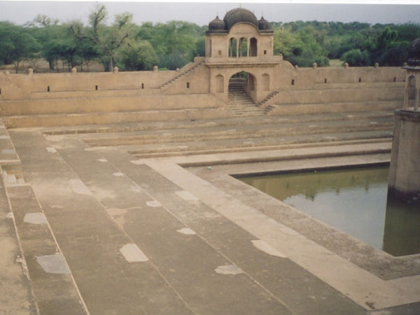 A Pond in Fatehpur