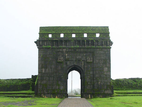 Nagarkhana Darwaja (Public Entrance)