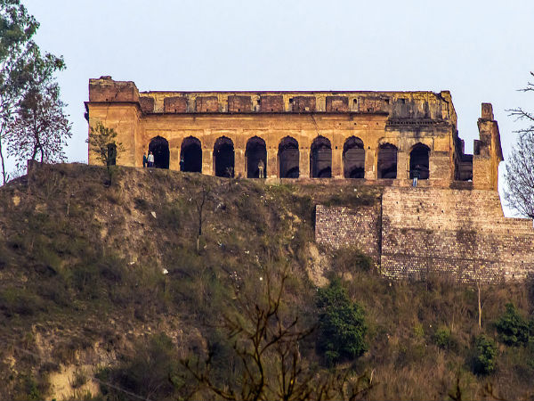 Sujanpur Fort