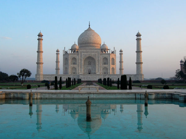 Take a trip to the wonderful land of Agra!