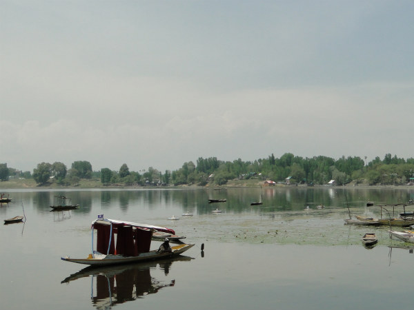 Manasbal Lake in Kashmir Manasbal Lake in Kashmir