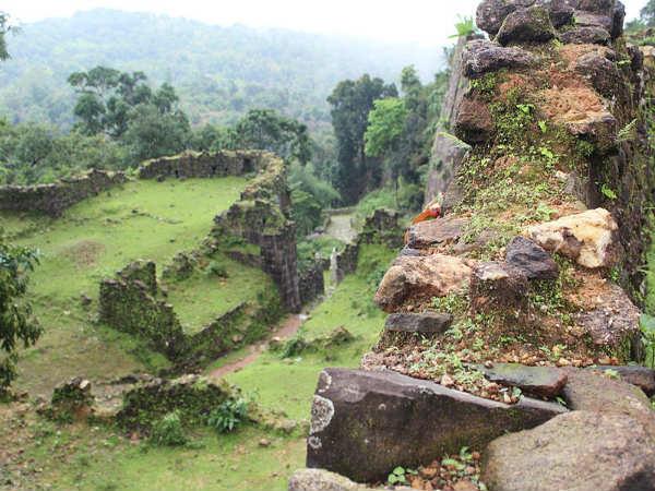 Kavaledurga Fort In Shimoga Kavaledurga Fort In Shimoga