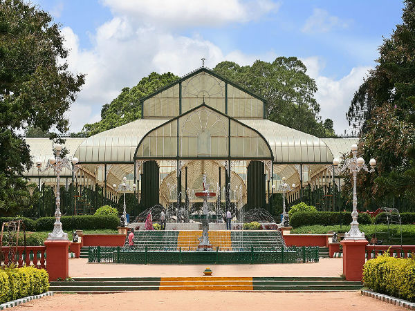 Glass House and Fountain