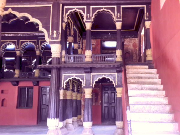 Towards the Upper Quarters