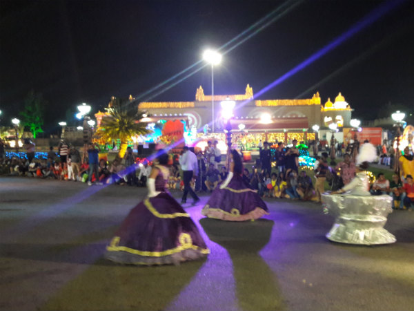 Vibrant Carnivals at Ramoji
