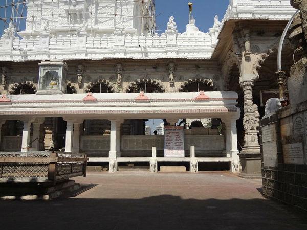 History of Babulnath Temple