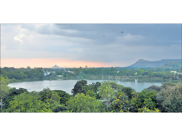 Salim Ali Lake