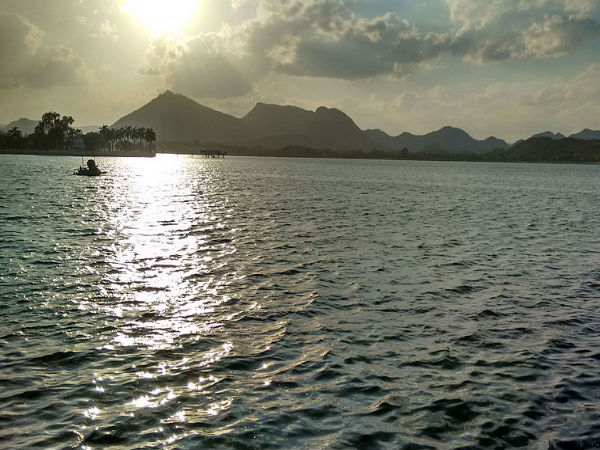 6. Fateh Sagar Lake