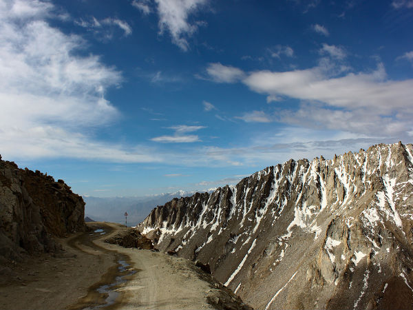 1. Khardungla Pass