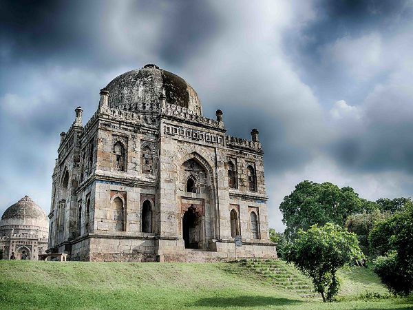 Sheesh Gumbad