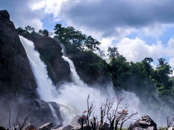 7. Head To Athirapally Falls Instead Of The Niagara Falls