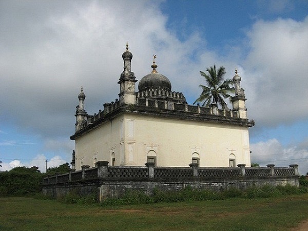5.Gaddige Or Raja's Tomb