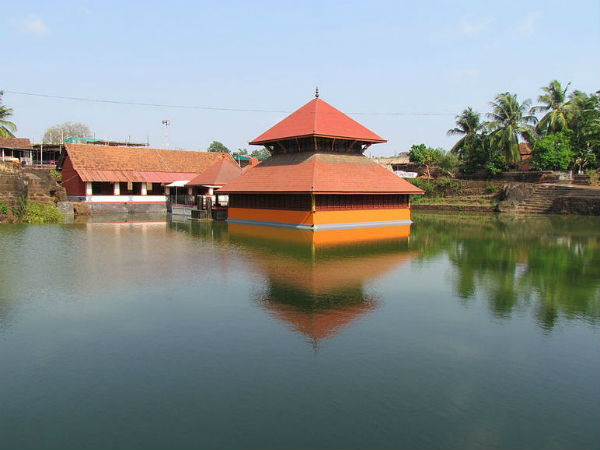 6. Ananthapura Lake Temple