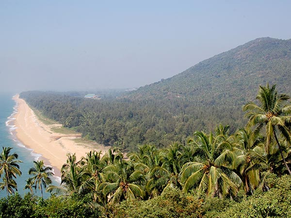 Ezhimala Beach: