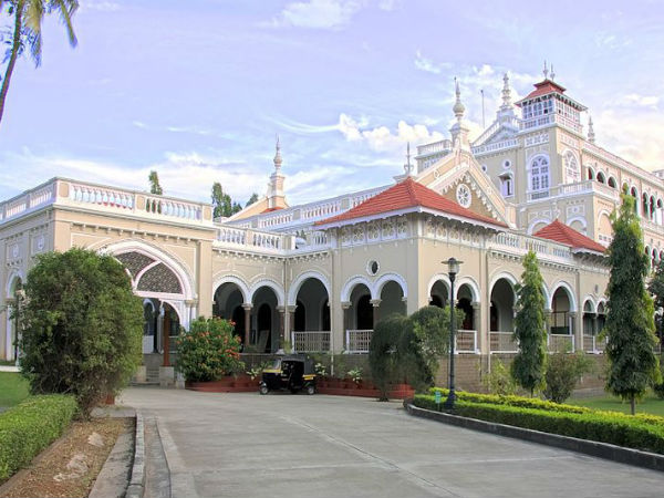 Visit The Aga Khan Palace