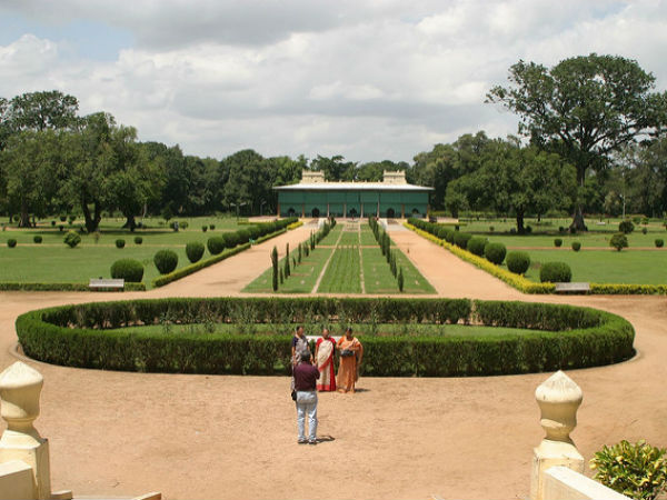 Daria Daulat Bagh & Gumbaz