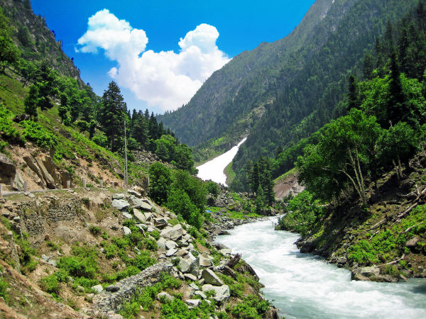 2. Kashmir – Winterfell
