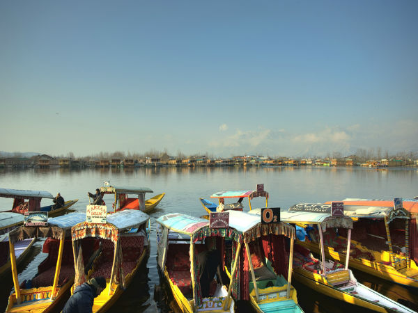 floating market on dal lake floating market on dal lake