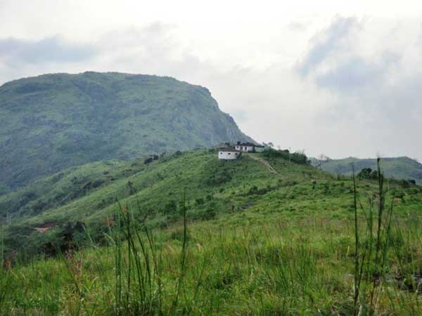 Elaveezha Poonchira