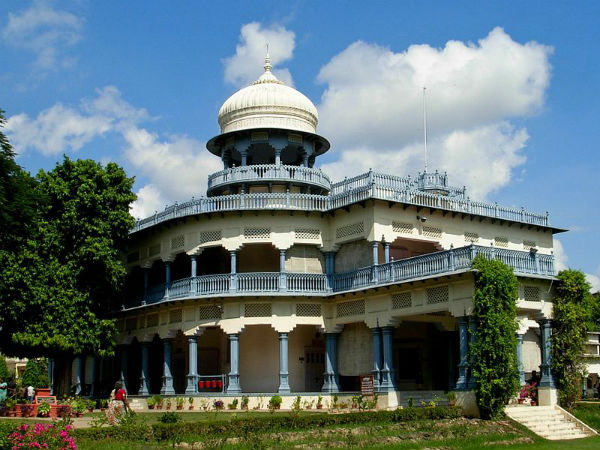 Ananda Bhavan