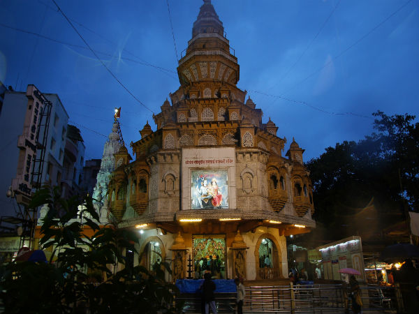 Dagadusheth Halwai Ganapati Temple